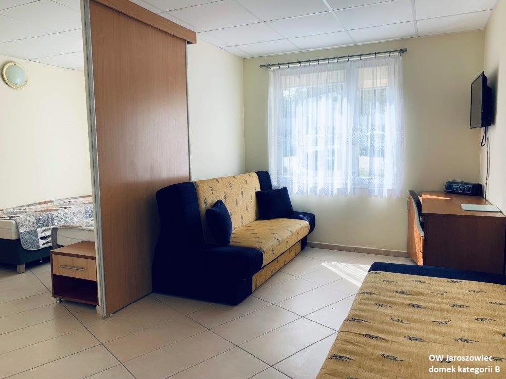 Ow Jaroszowiec Łazy Exteriör bild