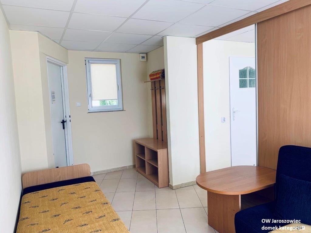 Ow Jaroszowiec Łazy Exteriör bild